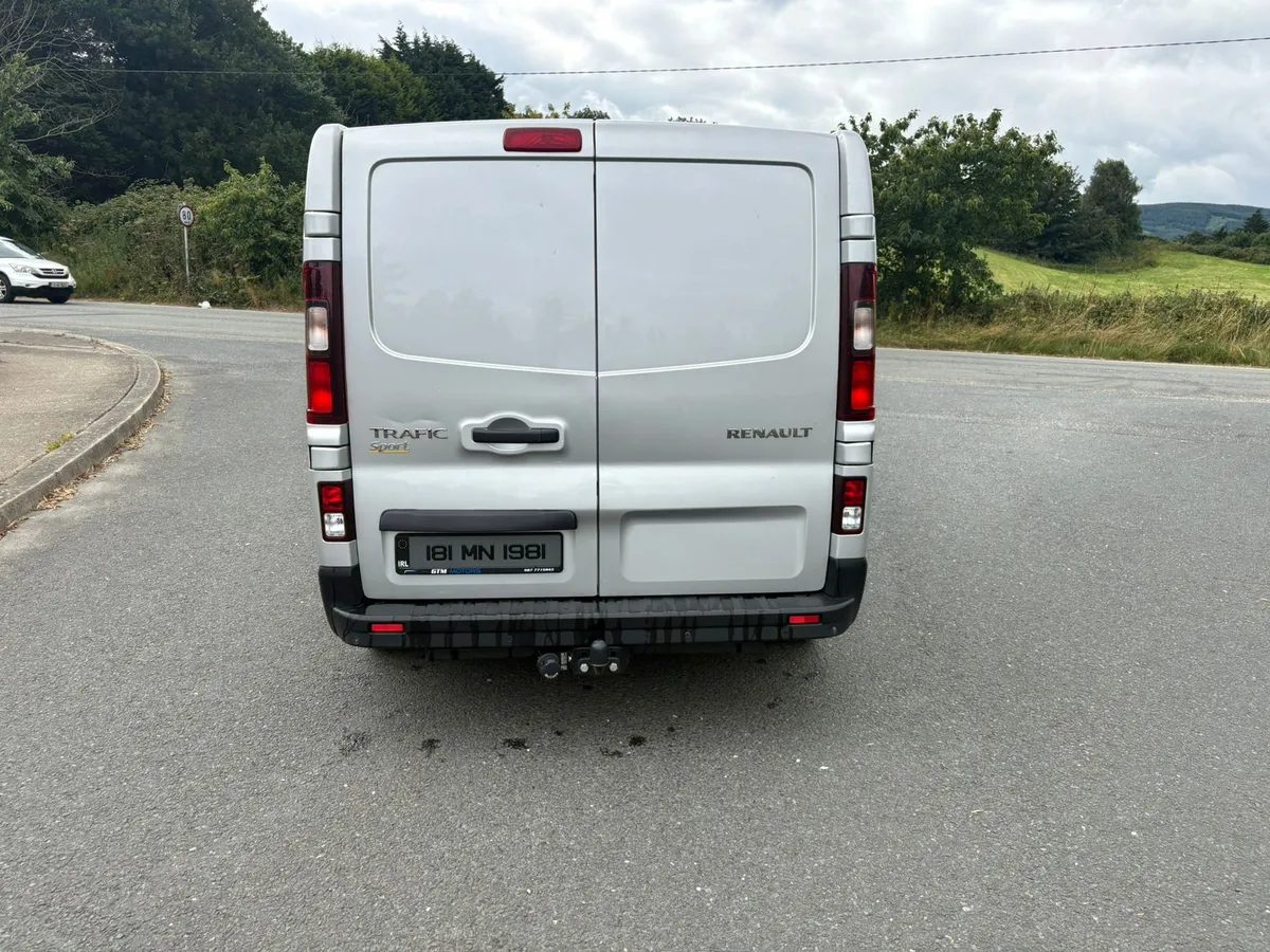 RENAULT TRAFFIC SPORT - Image 4