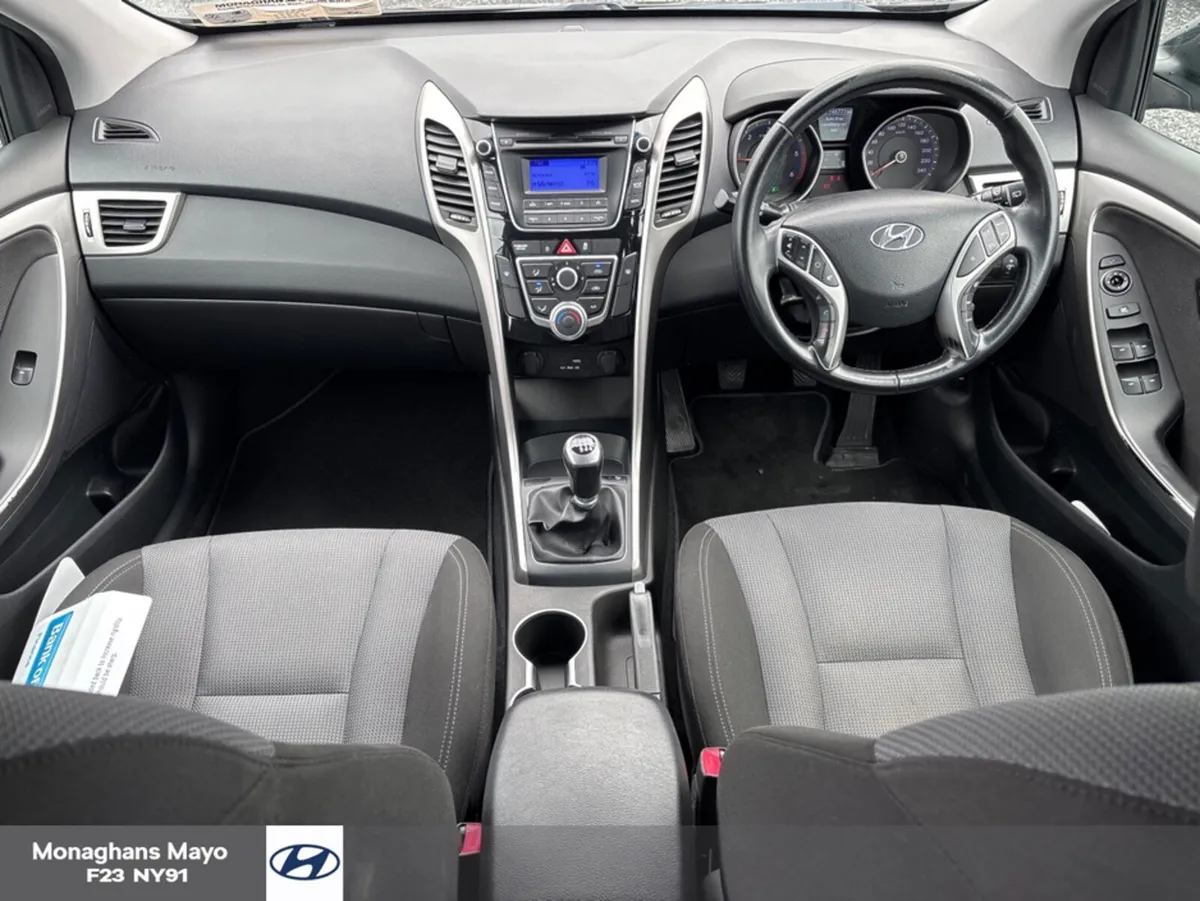 Hyundai i30 I 30 1.6 DELUXE 5DR - Image 2