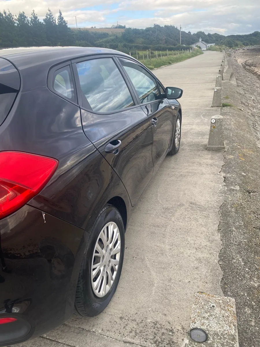 13 Kia ceed - Image 4