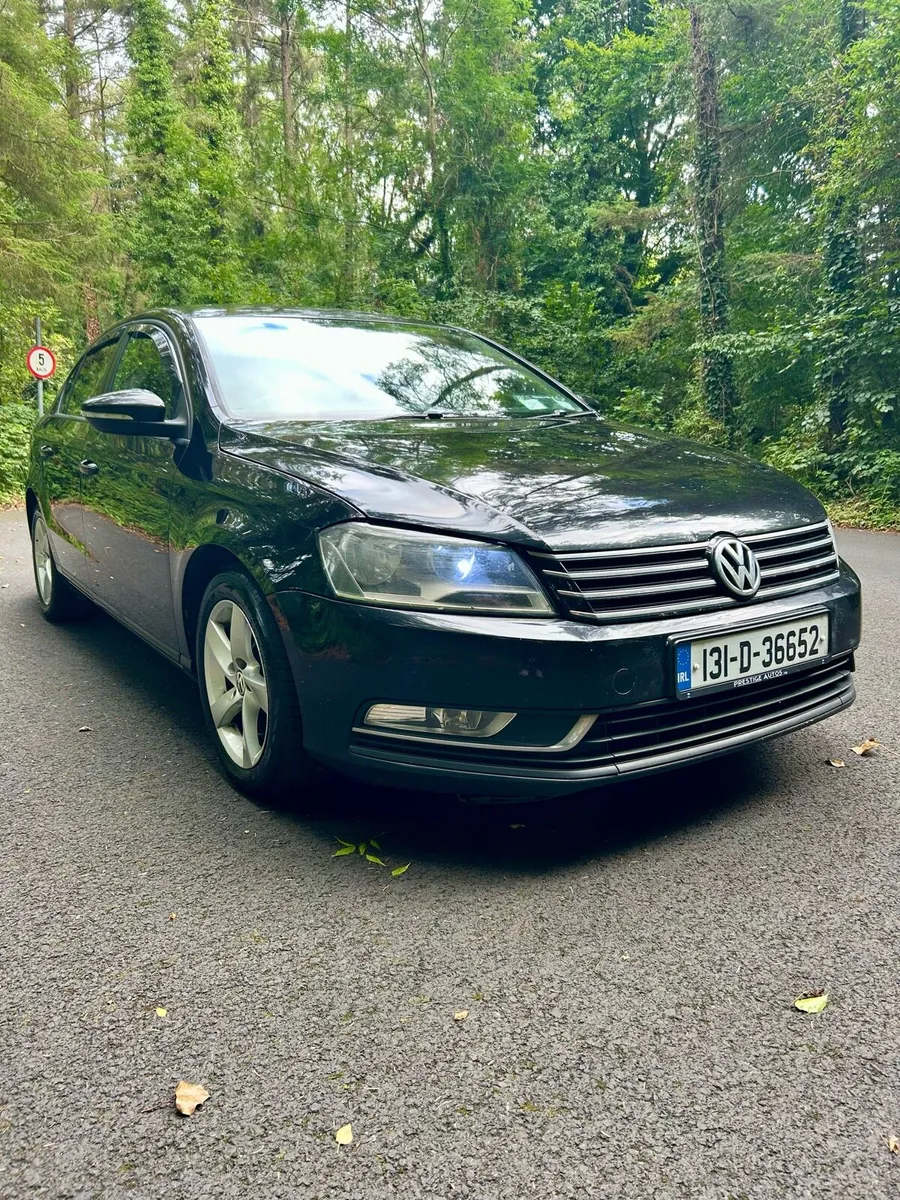 2013 Volkswagen Passat - Image 3
