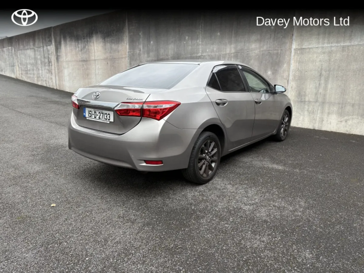 Toyota Corolla COROLLA 1.4D4D LUNA - Image 2