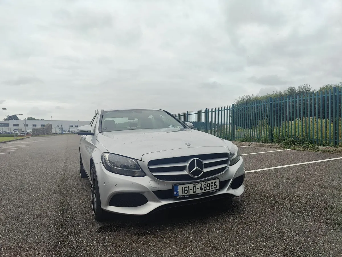 Mercedes-Benz C-Class 2016 - Image 2