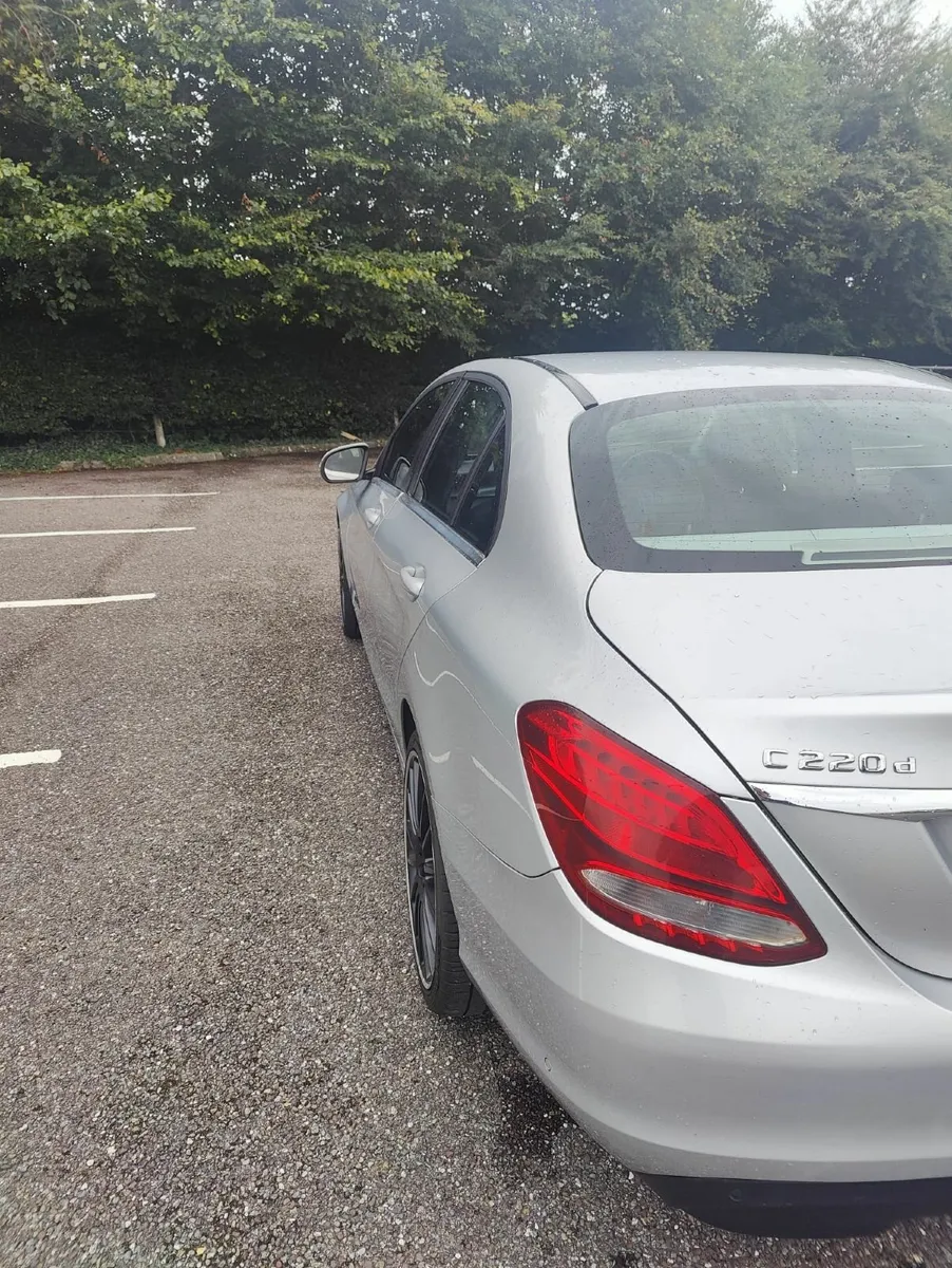 Mercedes-Benz C-Class 2016 - Image 4