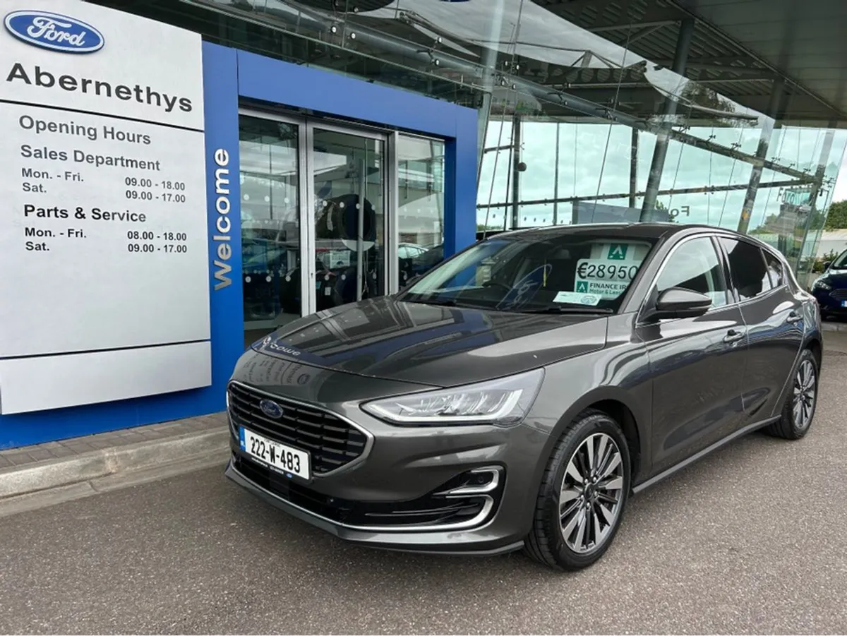 Ford Focus Titanium Vignale 5DR 1.0t 125 M - Image 1