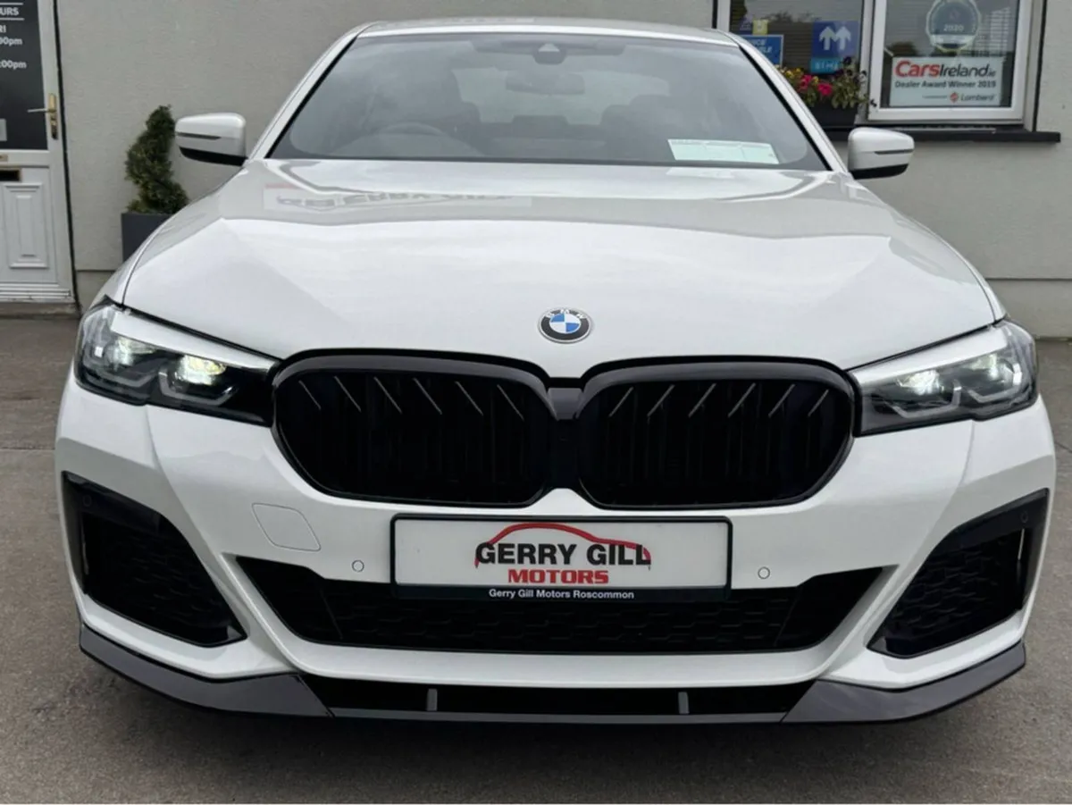 BMW 5 Series M Sport Mhev Auto 520 D Low Milage - Image 2