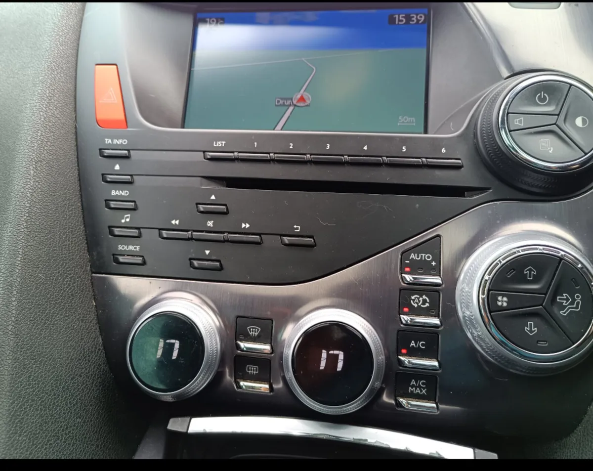Citroen DS5. Automatic gearbox - Image 4
