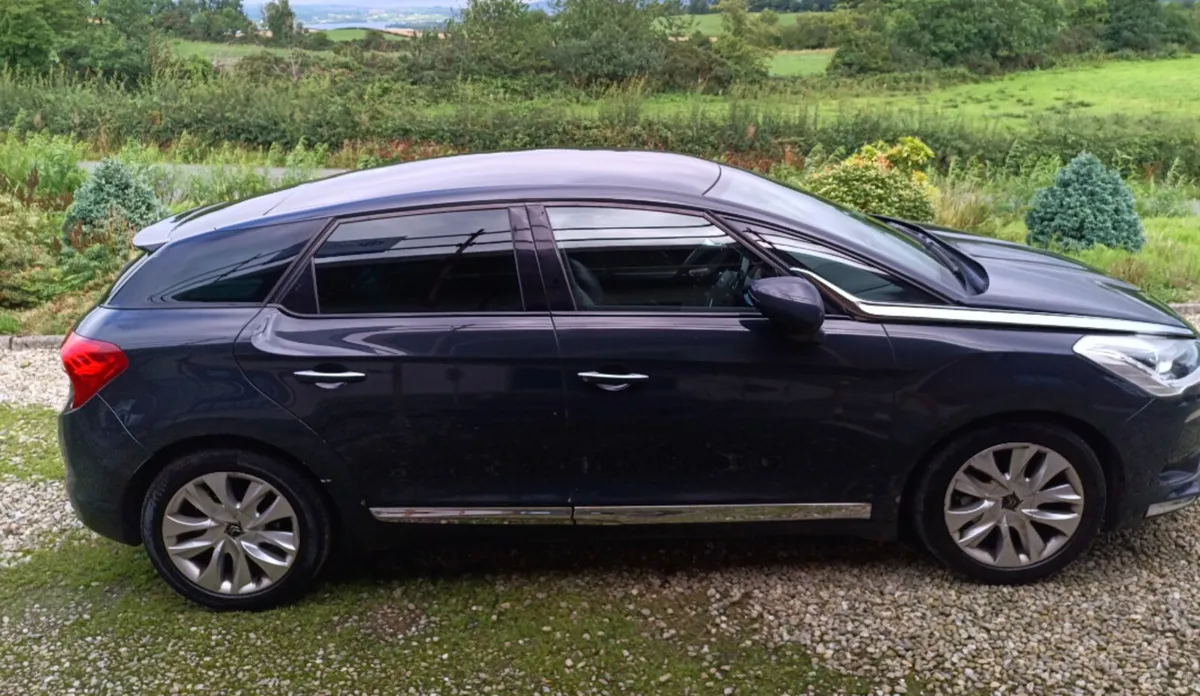 Citroen DS5. Automatic gearbox - Image 1