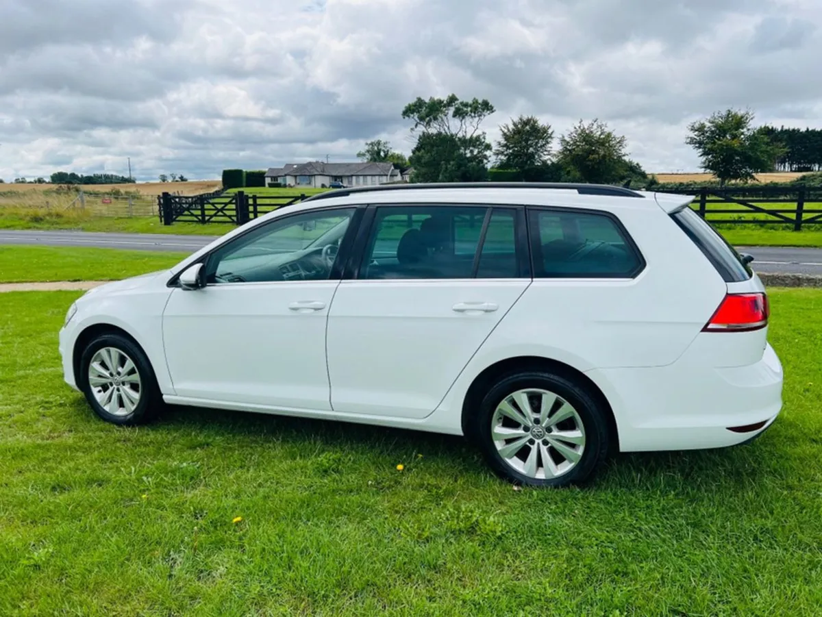 Volkswagen Golf 1.2 Automatic Estate - Image 3