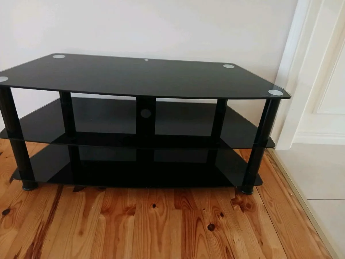 TV stand - Image 2