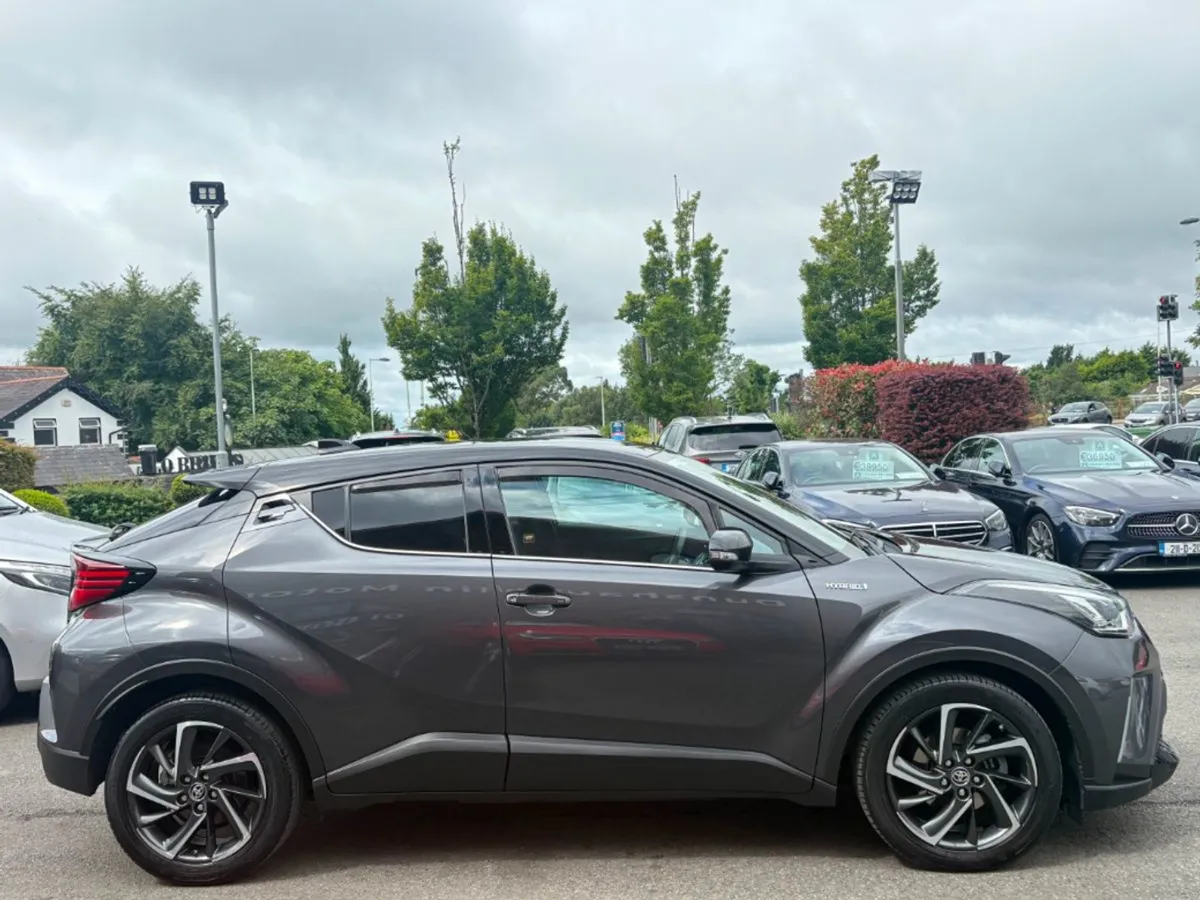 Toyota C-HR 1.8 HYB Luna Sport 4DR Auto  low Kils - Image 4