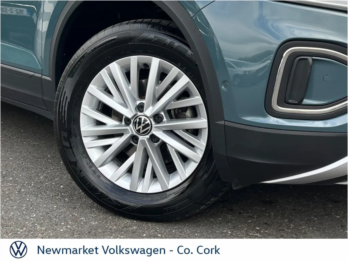 Volkswagen T-Roc Edition 75 1.0tsi M6F 116HP - Image 2