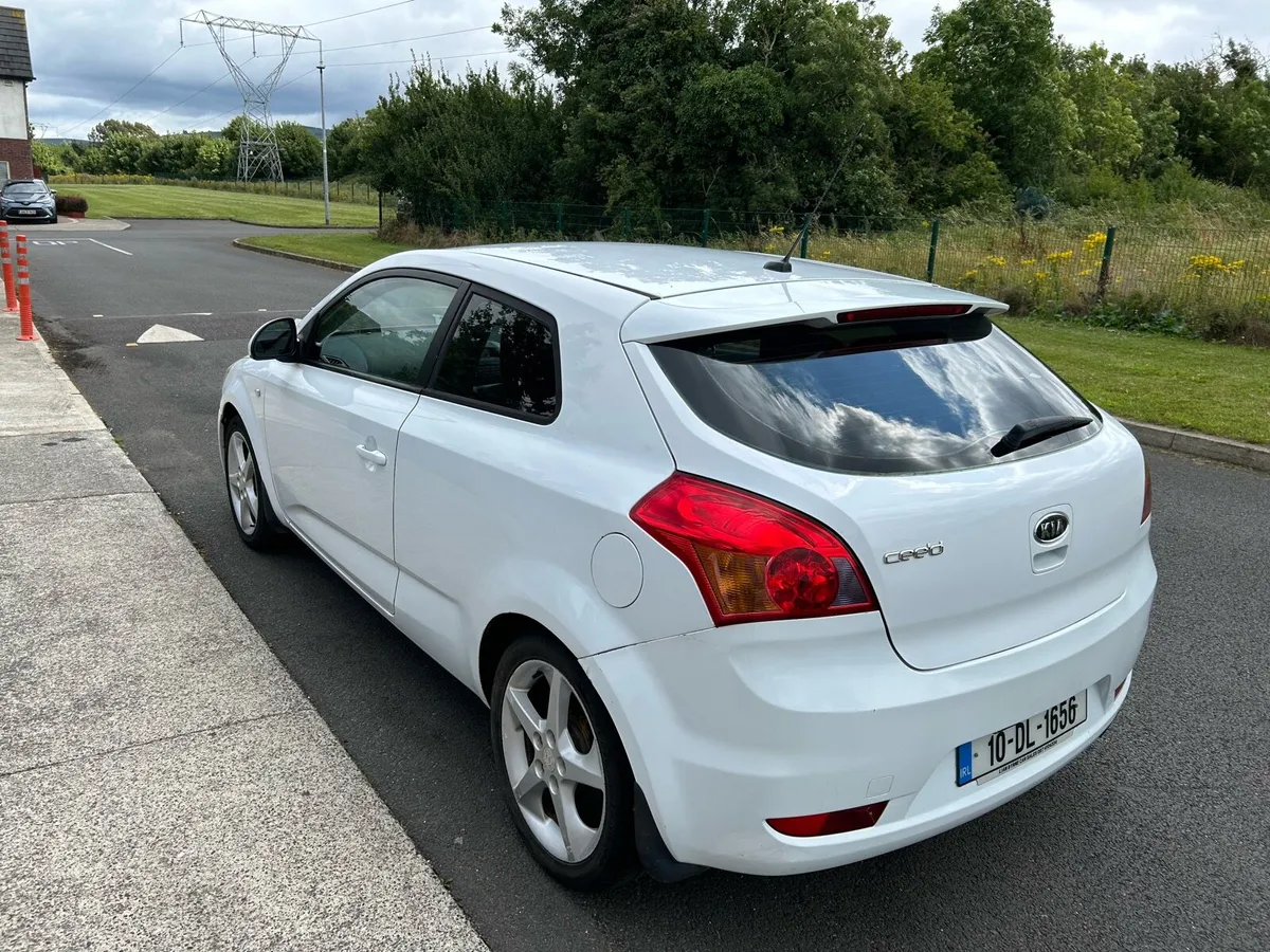 10 KIA CEED €1,450 - Image 4
