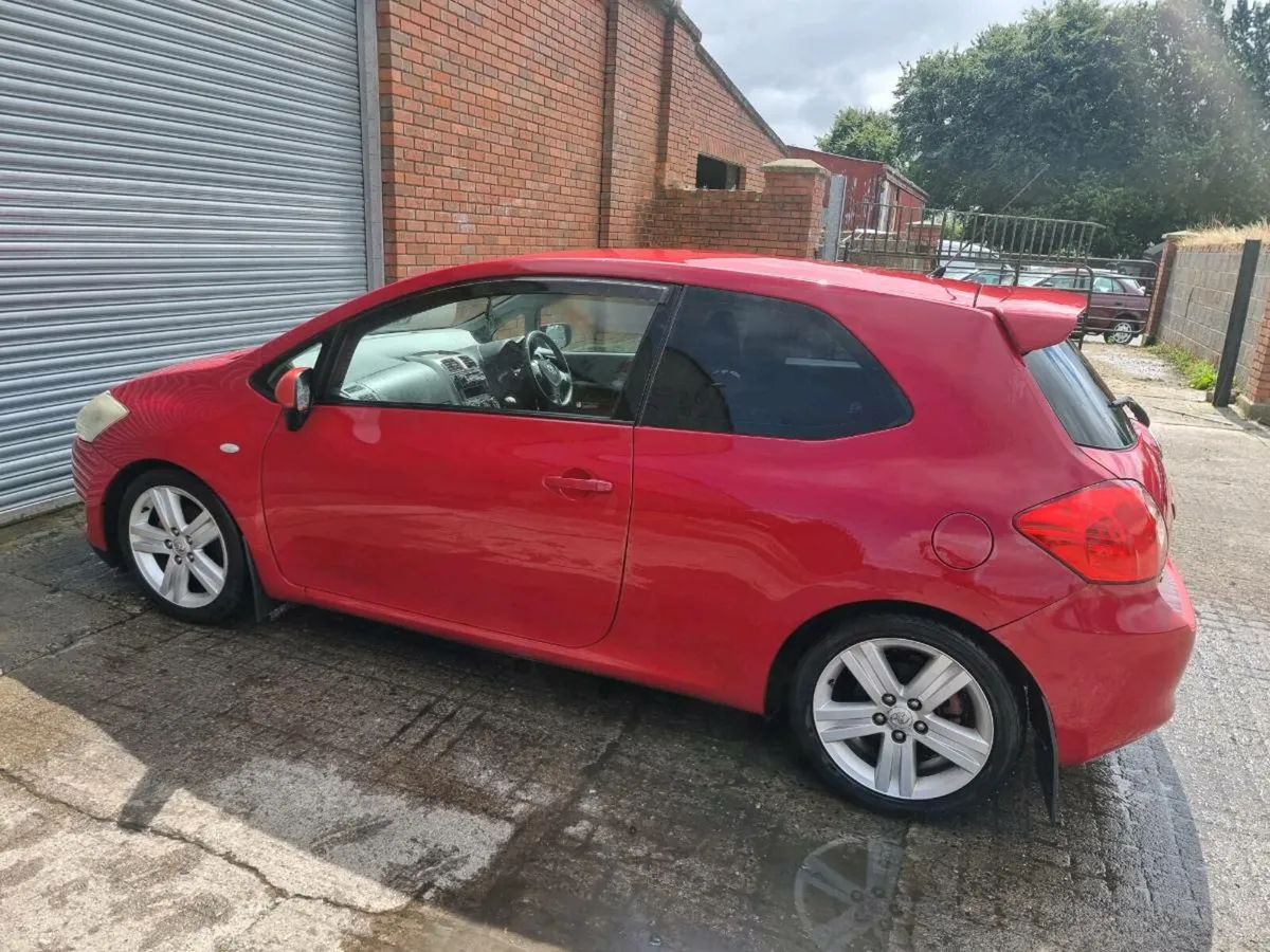 Toyota Auris 2 door 08. - Image 2