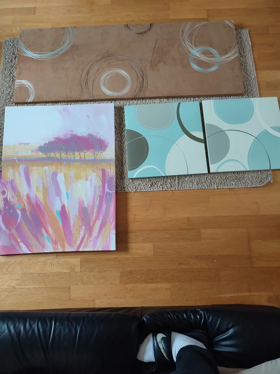 pictures - Image 1