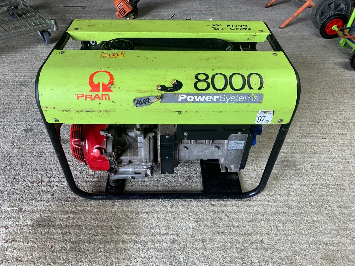 Pramac ES8000 400/230v + AVR - Image 2