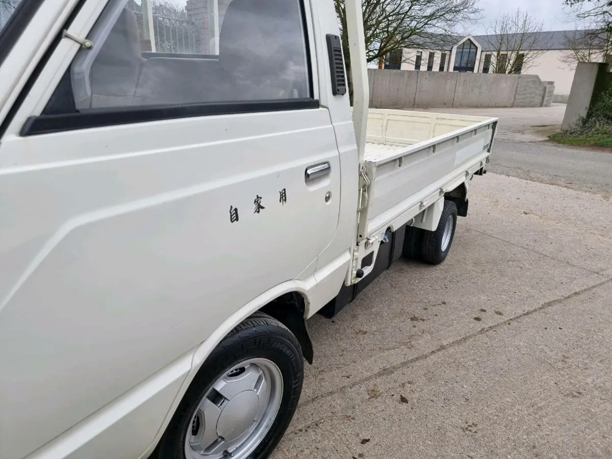 1985 Toyota Liteace Diesel twin wheel. - Image 3