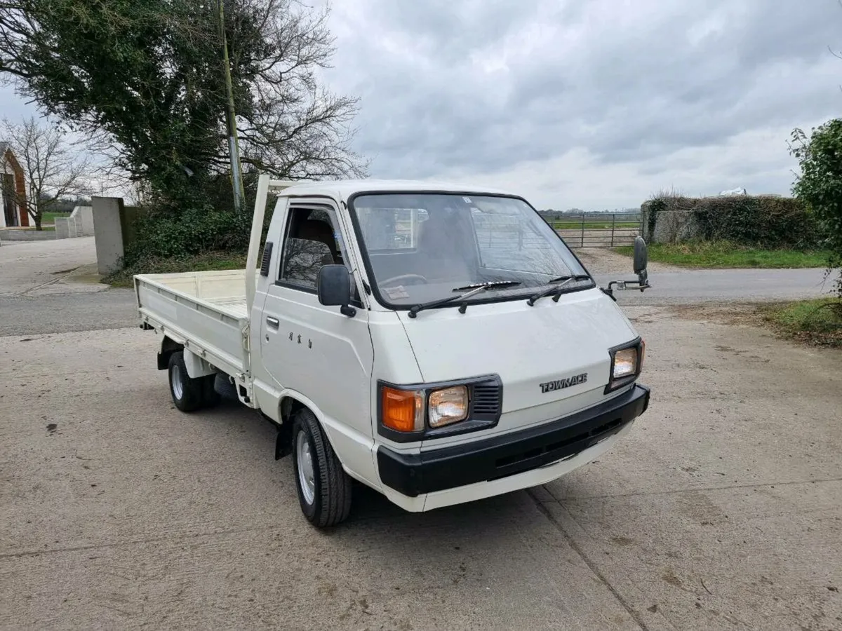 1985 Toyota Liteace Diesel twin wheel. - Image 4