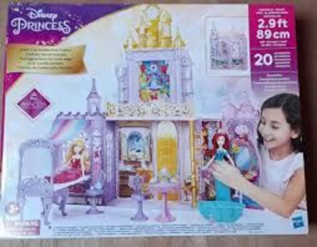 Disney Princess Fold 'n Go Celebration Castle - Image 1