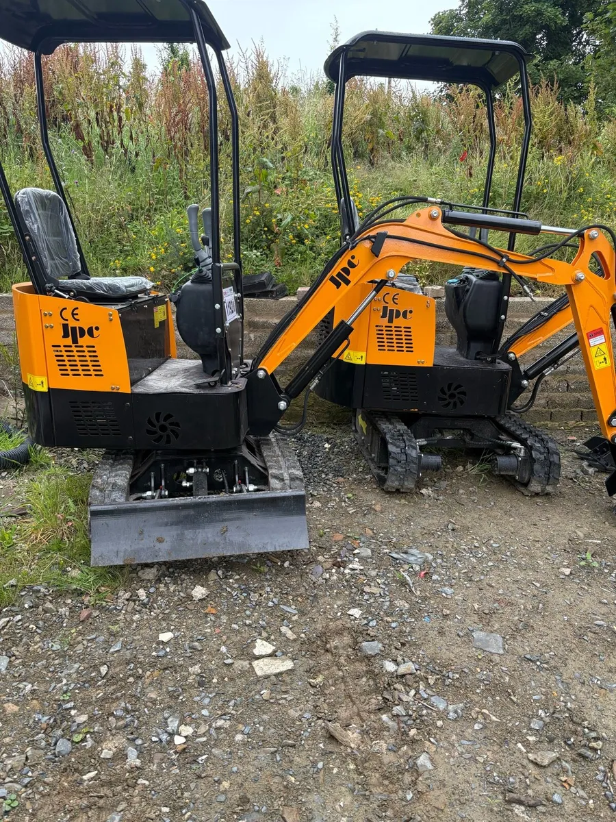 Mini digger