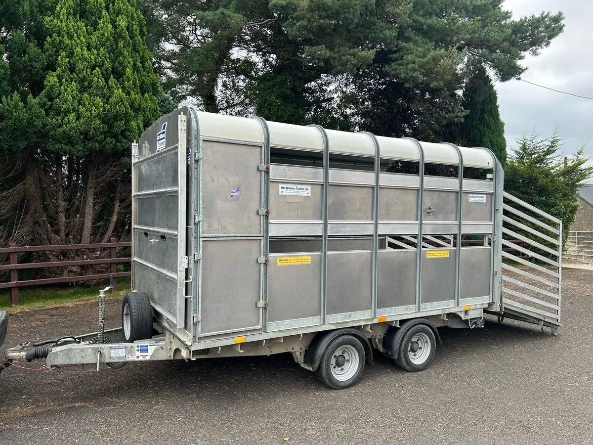 Ifor Williams 12x6 Demountable Cattle Trailer - Image 1