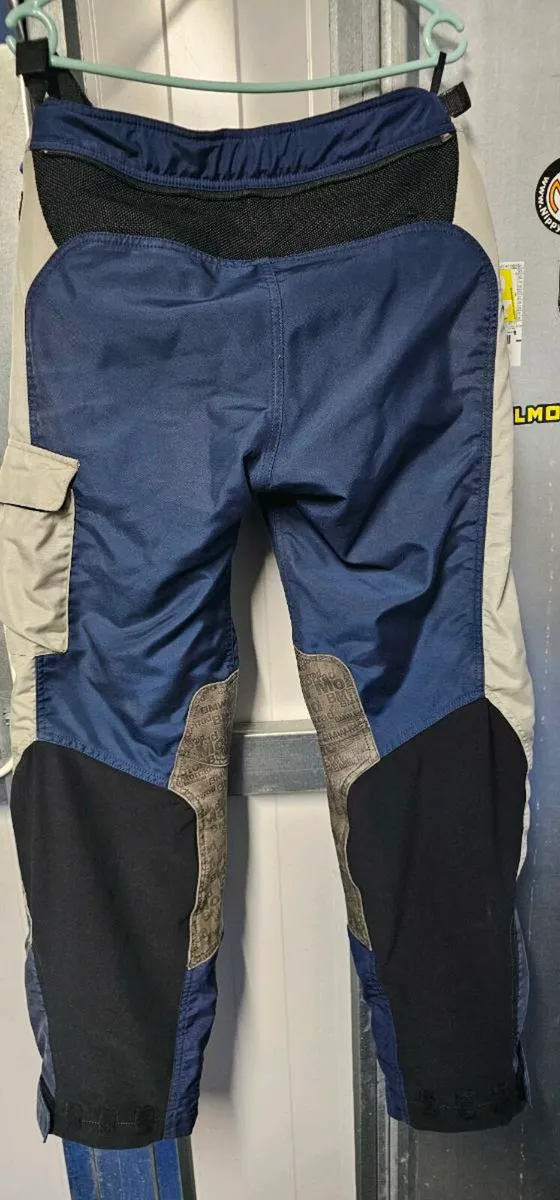 BMW Rallye suit - Image 4