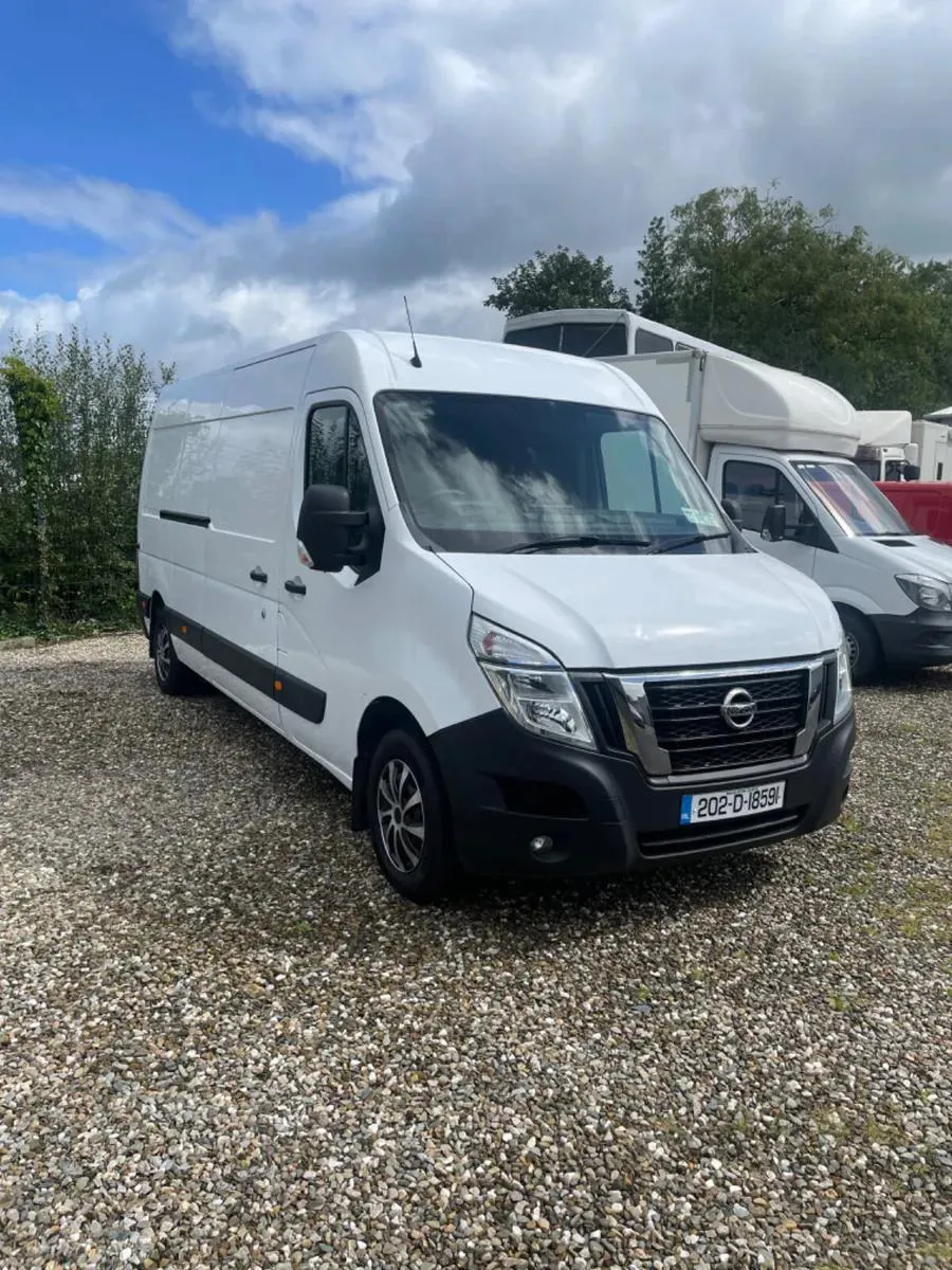 201 Nissan Nv400 LWB - Image 1