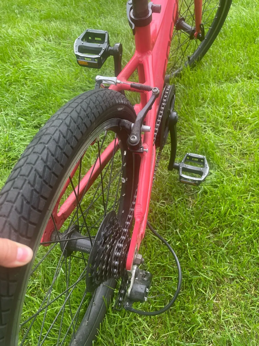 Girls bike - Image 4