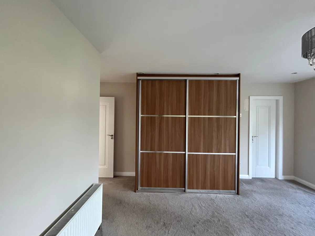Wardrobe - Image 3
