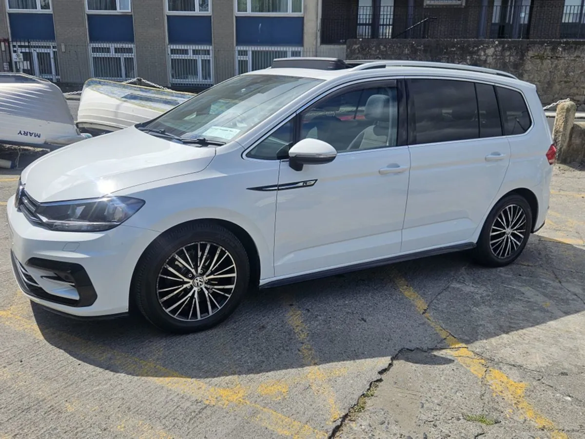 Volkswagen Touran Highline Bluemotion 1.6 TDI M6 - Image 4