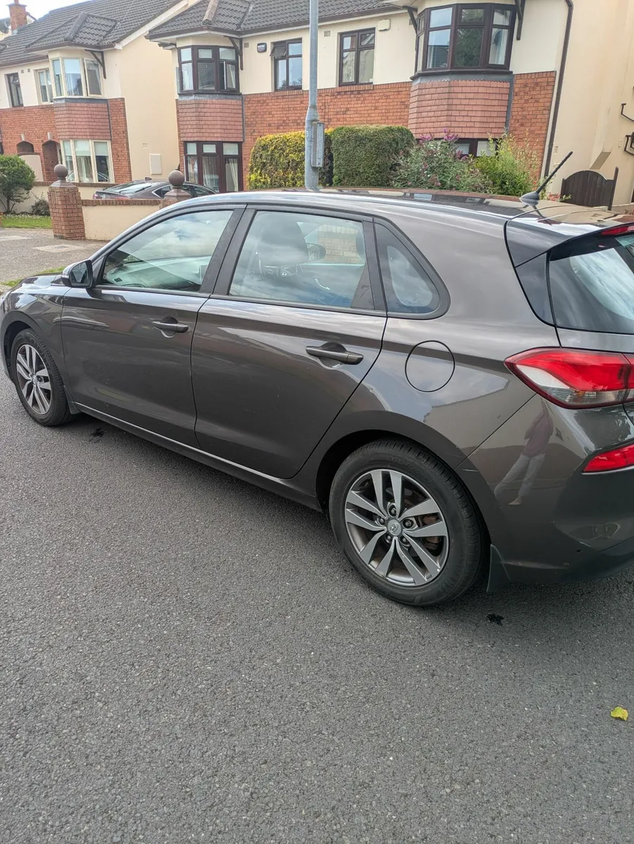 Hyundai i30 2017 - Image 2