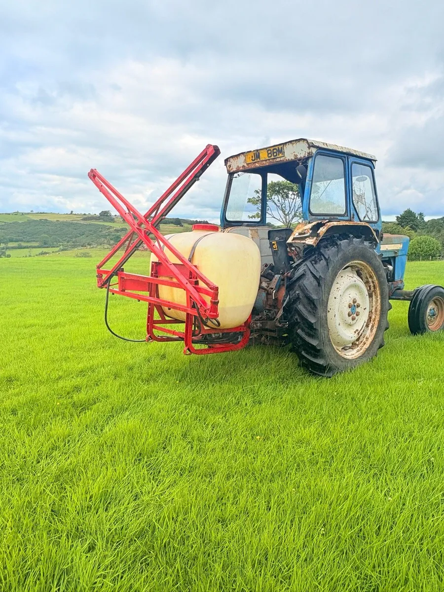 Hardi 400 Litre sprayer - Image 2