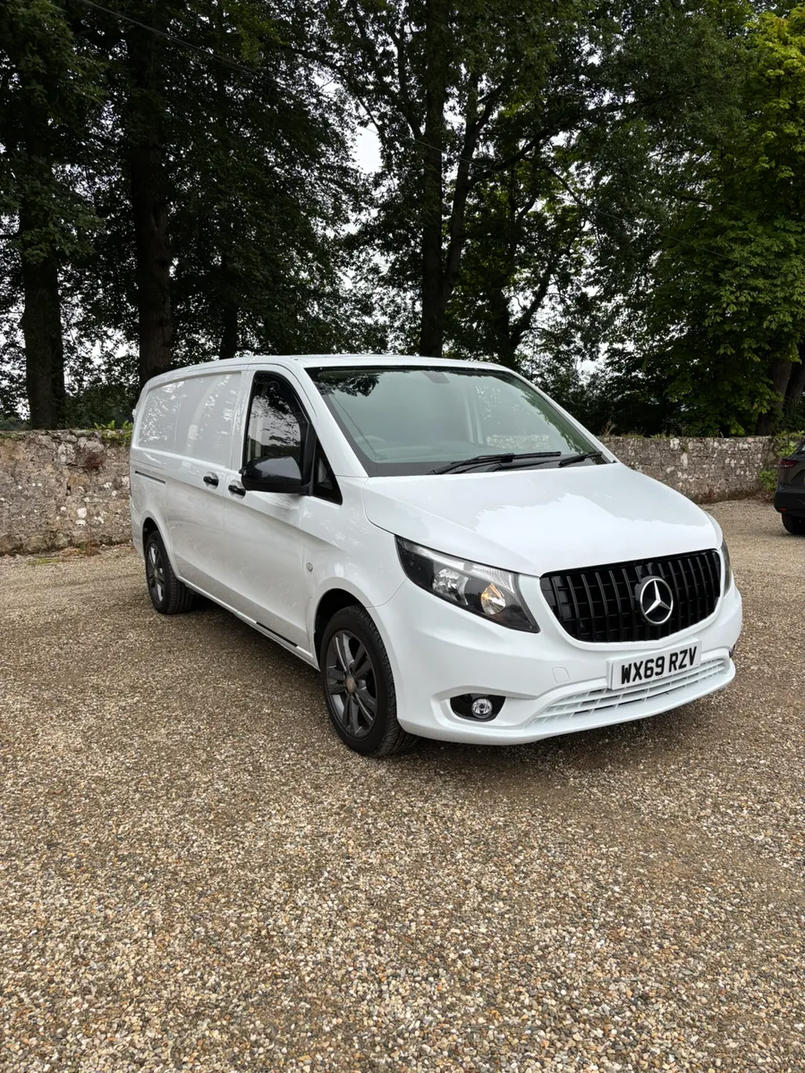 2019 Mercedes Vito van - Image 1