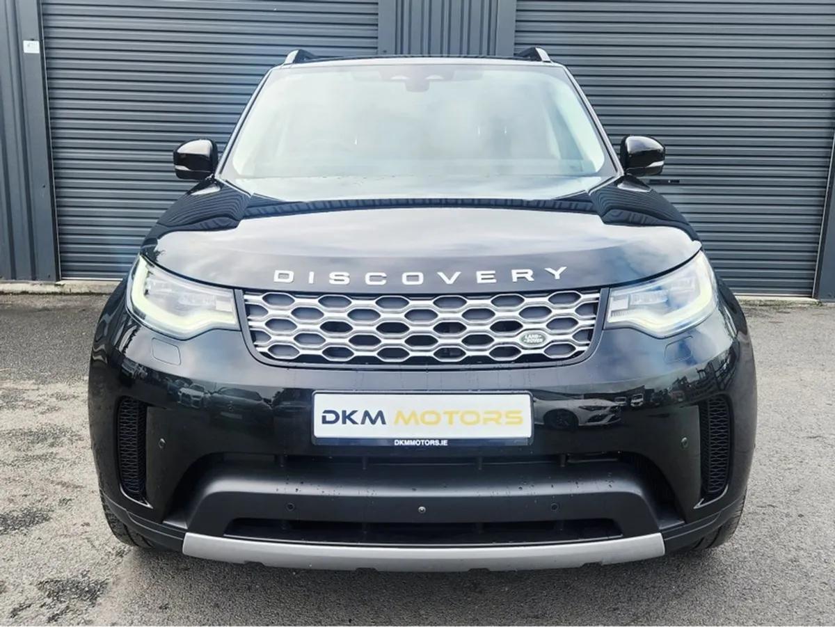 Land Rover Discovery 3.0 SD6 SE Commercial - Image 2