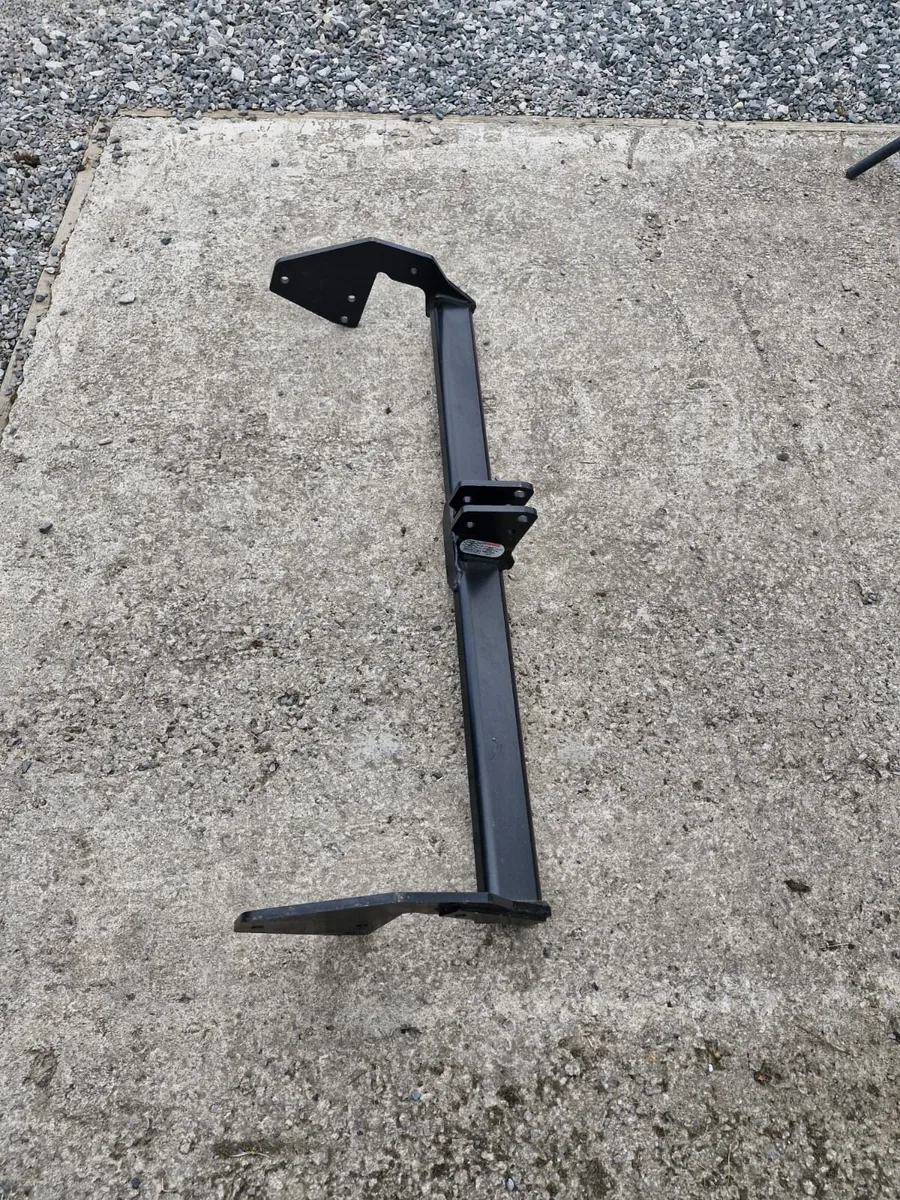 Mercedes vito van tow bar - Image 2
