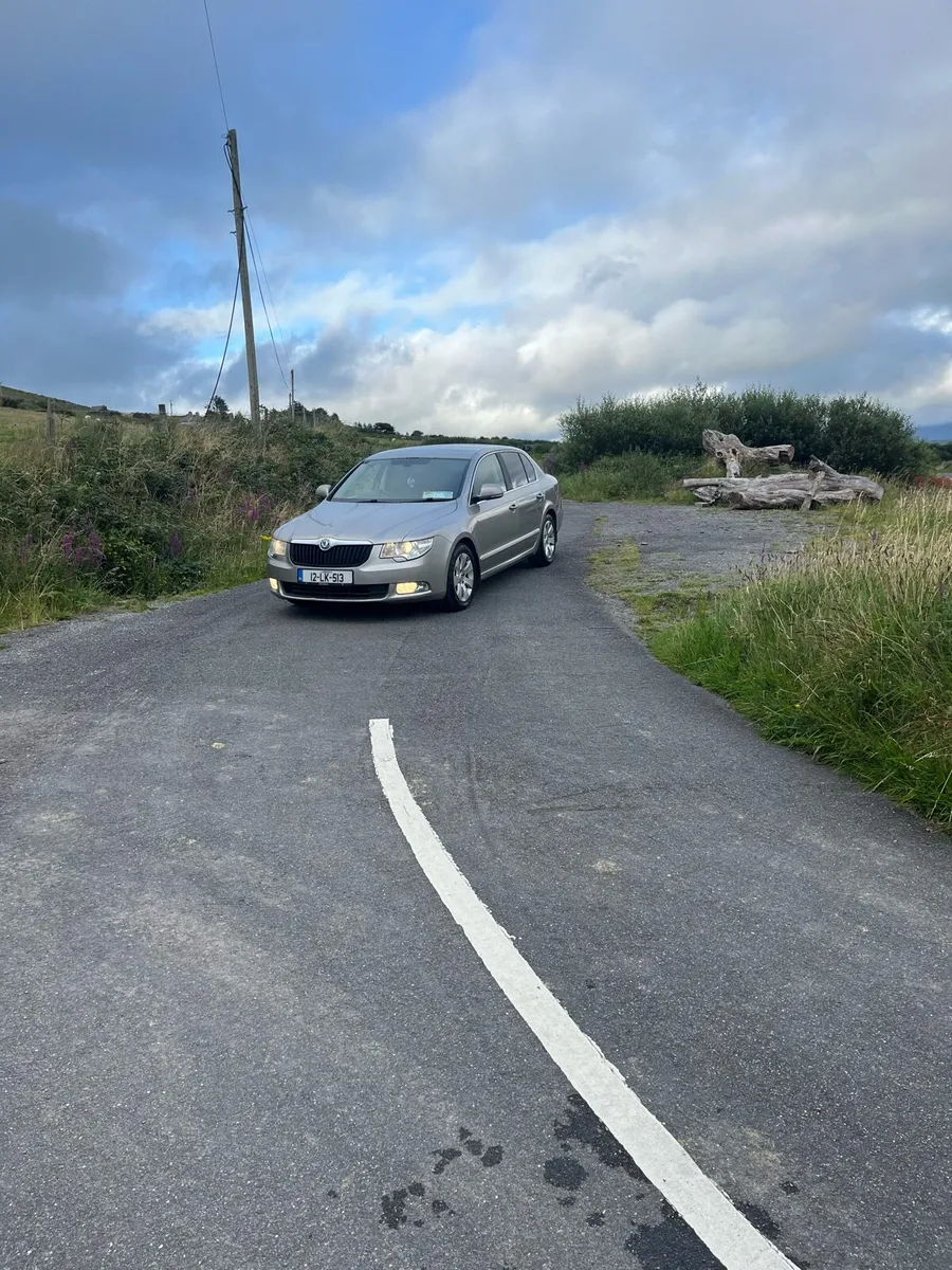 Skoda Superb 2012 - Image 1