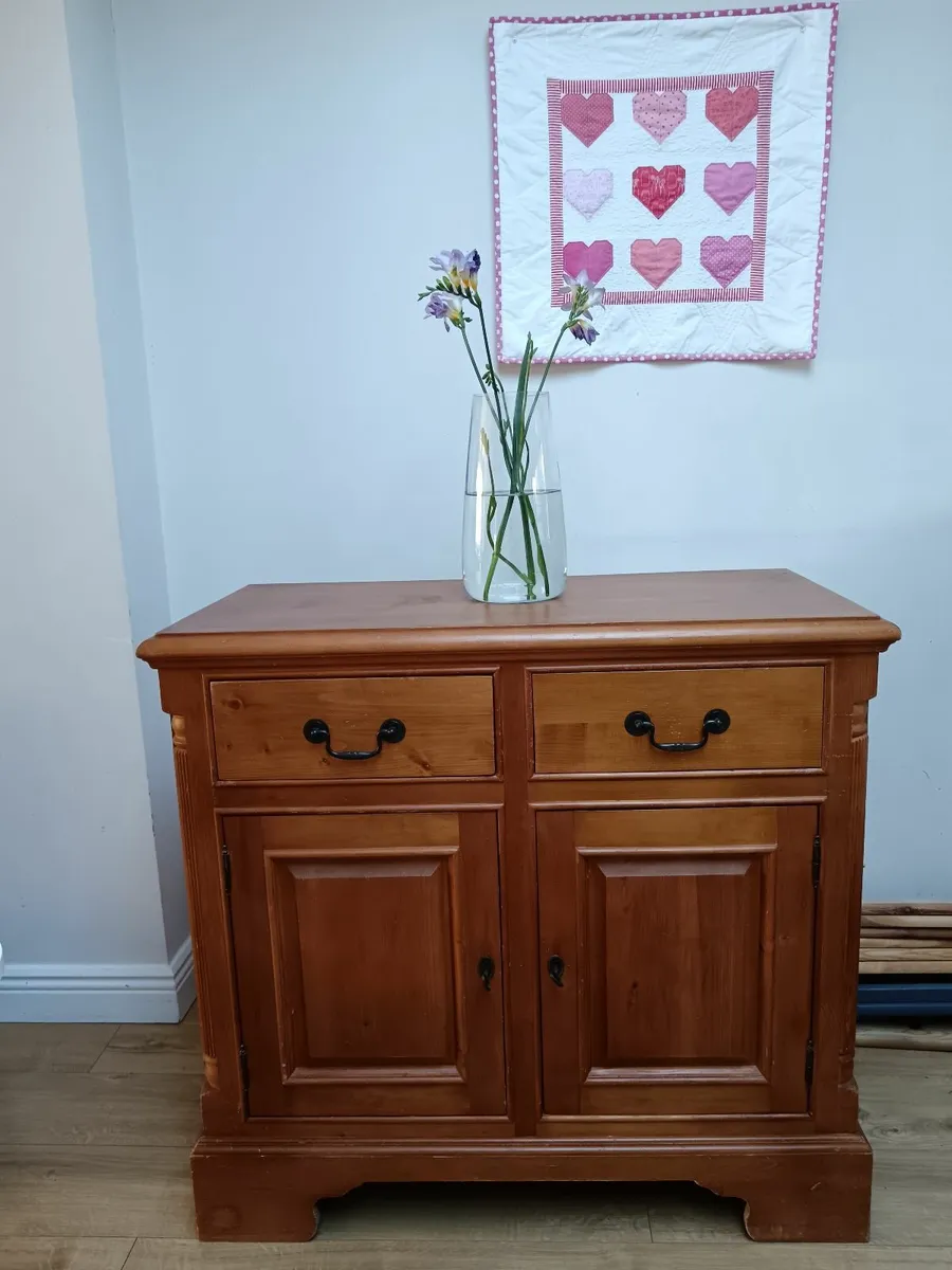 Solid wood sideboard - Image 1