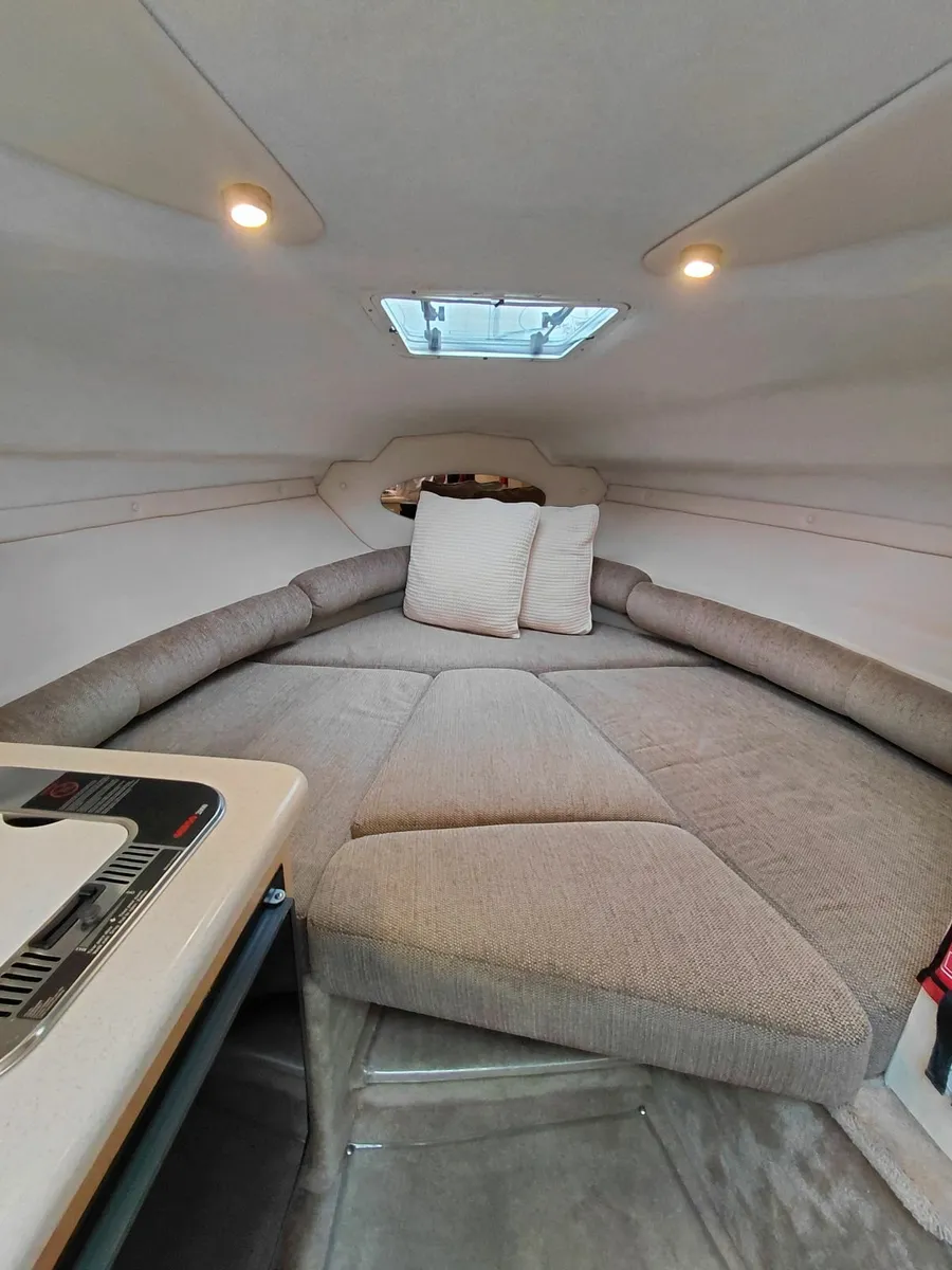 Regal Commodore 258 Sports Cruiser - Image 3
