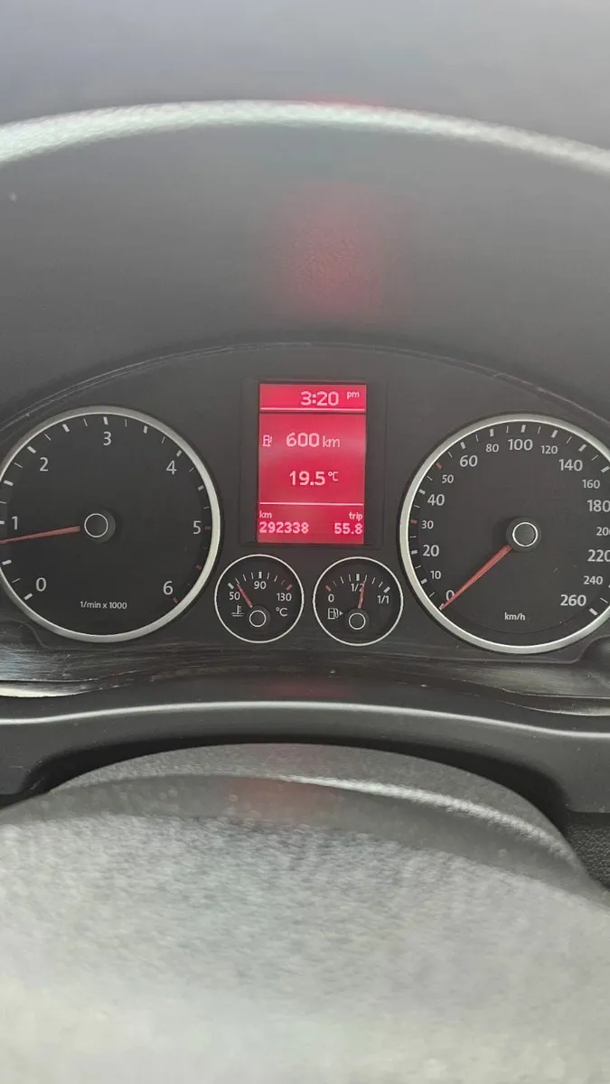 Volkswagen Tiguan 2009 - Image 4