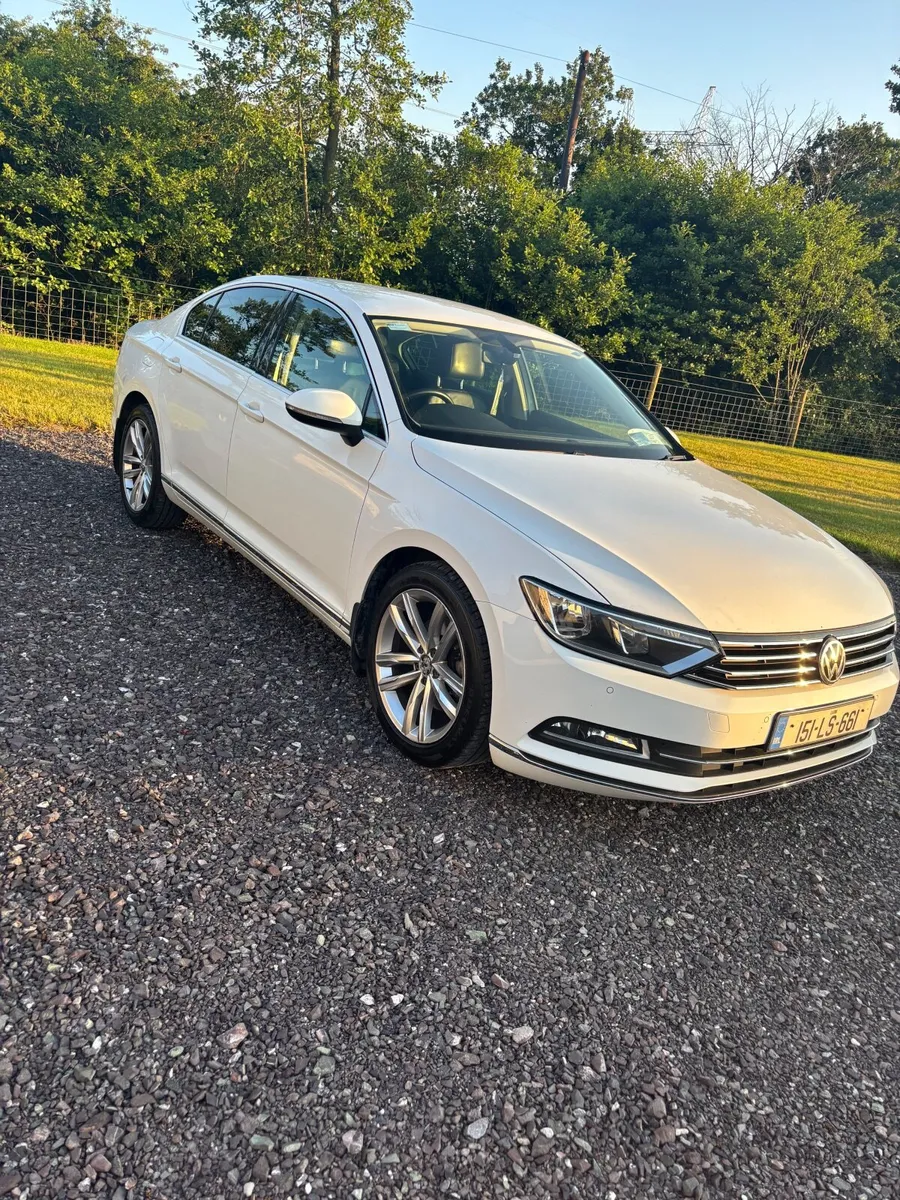 Volkswagen Passat 2015 - Image 1