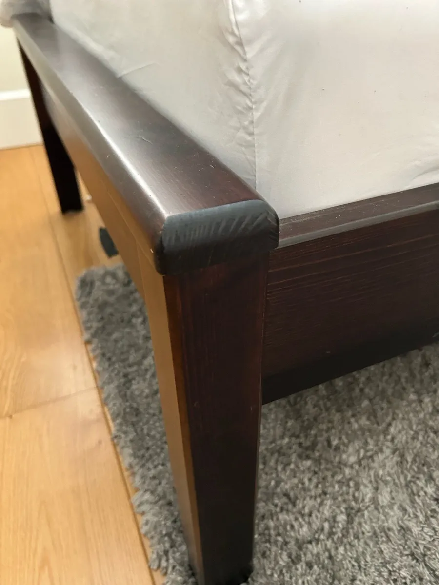 Single bed plus mattress and locker - Image 3