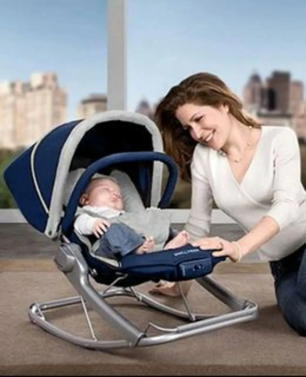 Maclaren rocker bouncer - Image 1