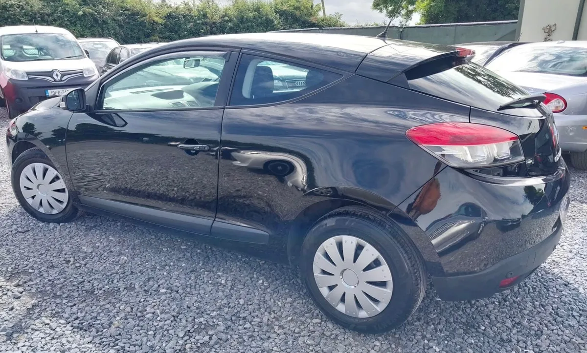 🔵 Renault Megane 1.5 DCI COUPE 2DR LOW KM - Image 3