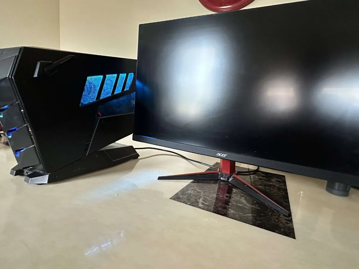 Selling Aegis 3 Gaming PC and 144hz Monitor - Image 1