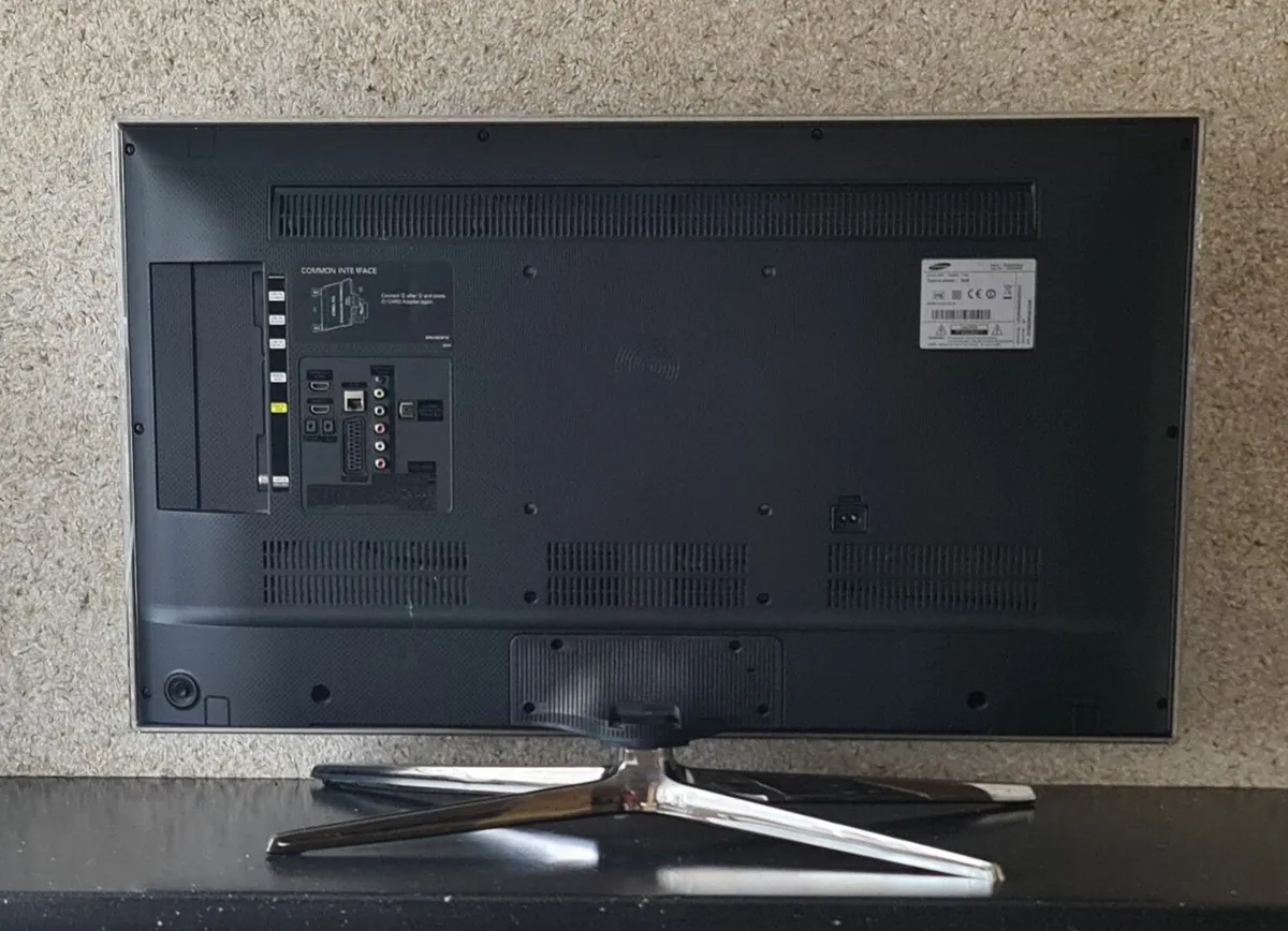 Samsung UE40H6400 6 Series – 40" Full HD Smart LED - Image 3