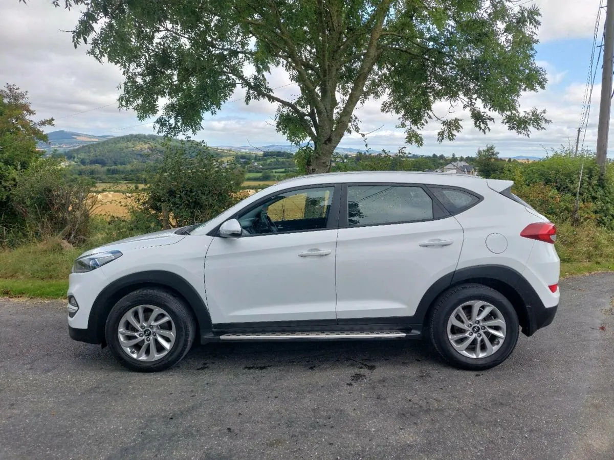 2016 HYUNDAI TUCSON 1.7CRDI SE NAV - Image 2