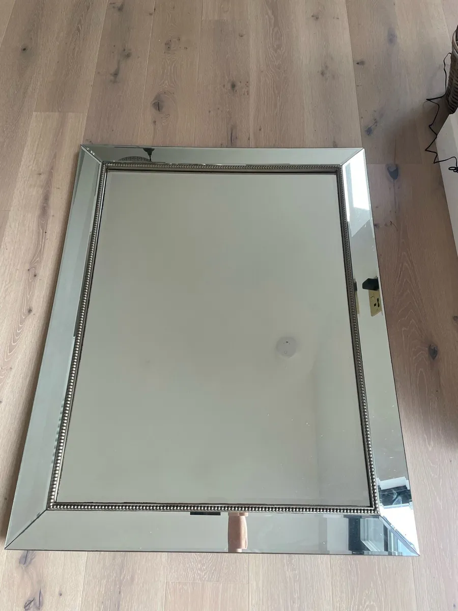 Mirror - Image 1