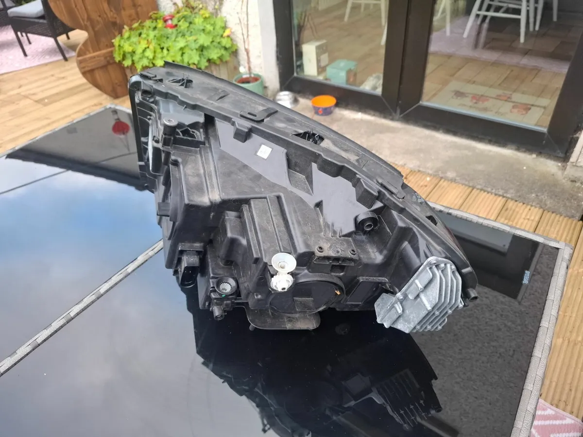 Mercedes GLA headlight - Image 3