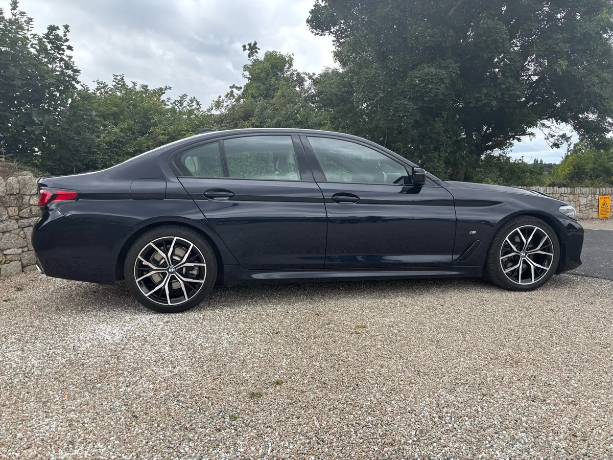 BMW 520D M Sport Full Service History - Image 3
