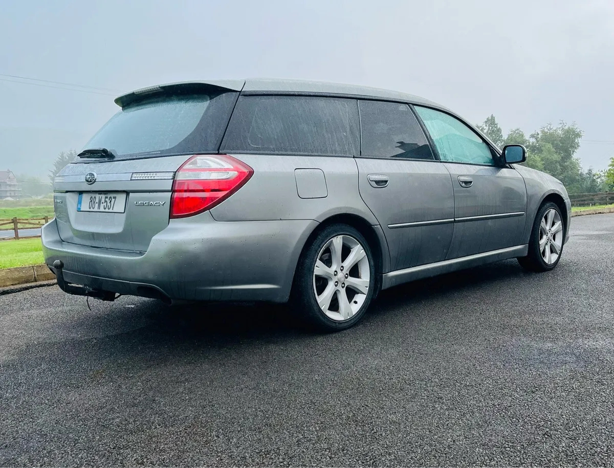 Subaru Legacy - Image 2