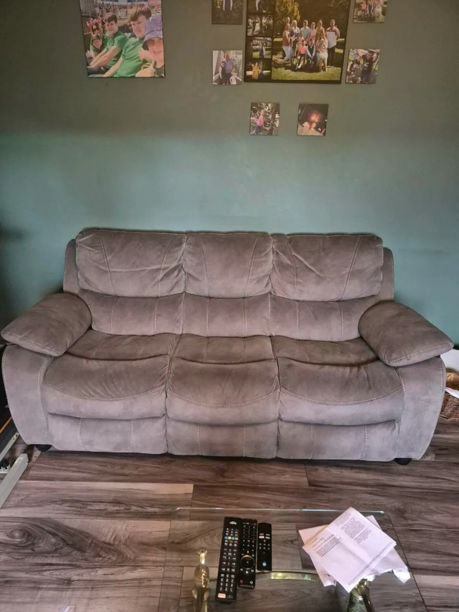 3 seater + 2 seater - Image 1